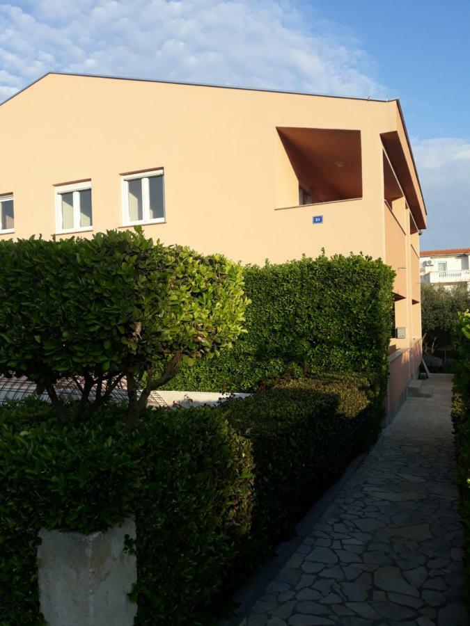 mario Vir Exterior foto